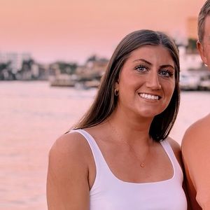 Meet your Posher, Mia